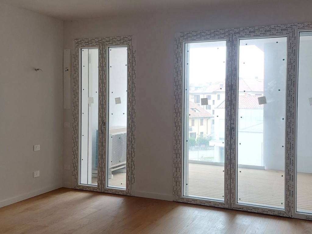 appartamento in vendita a Milano in zona Adriano