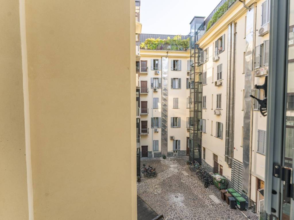 appartamento in vendita a Milano in zona Isola