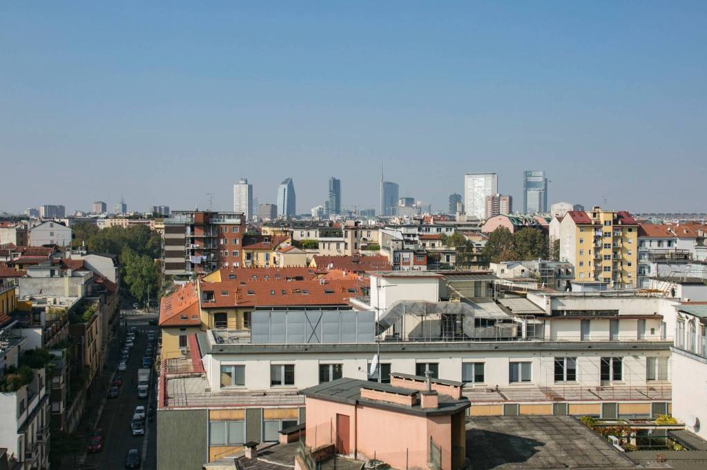 appartamento in vendita a Milano in zona Città Studi