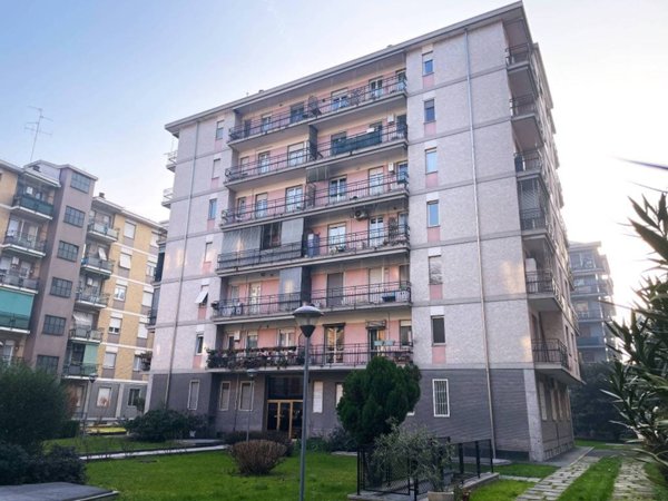appartamento in vendita a Milano in zona Rogoredo