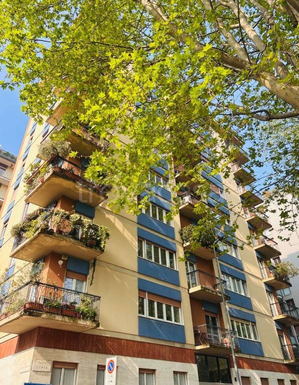 appartamento in vendita a Milano in zona Porta Romana