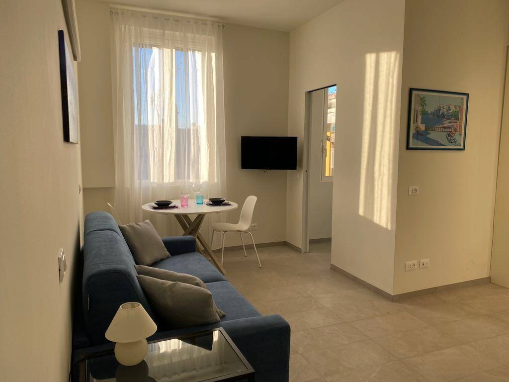 appartamento in vendita a Milano in zona XXII Marzo