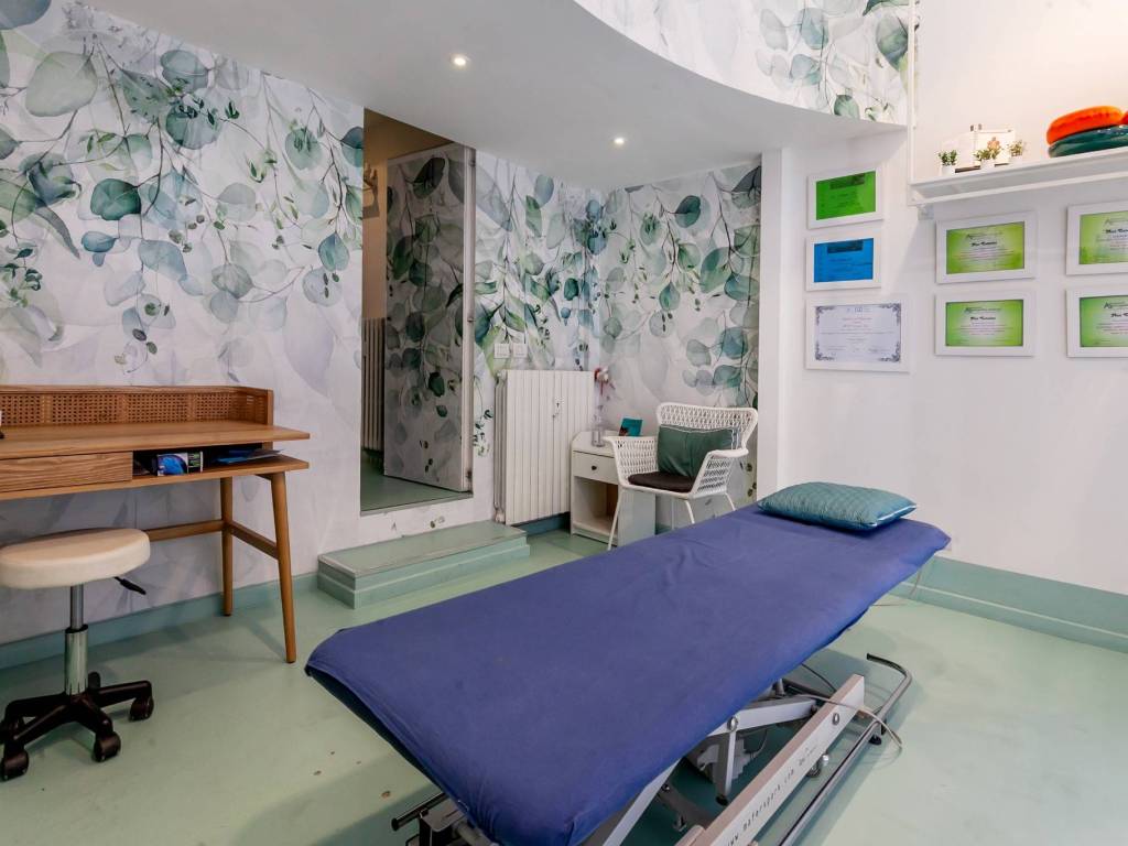 negozio in vendita a Milano in zona Isola