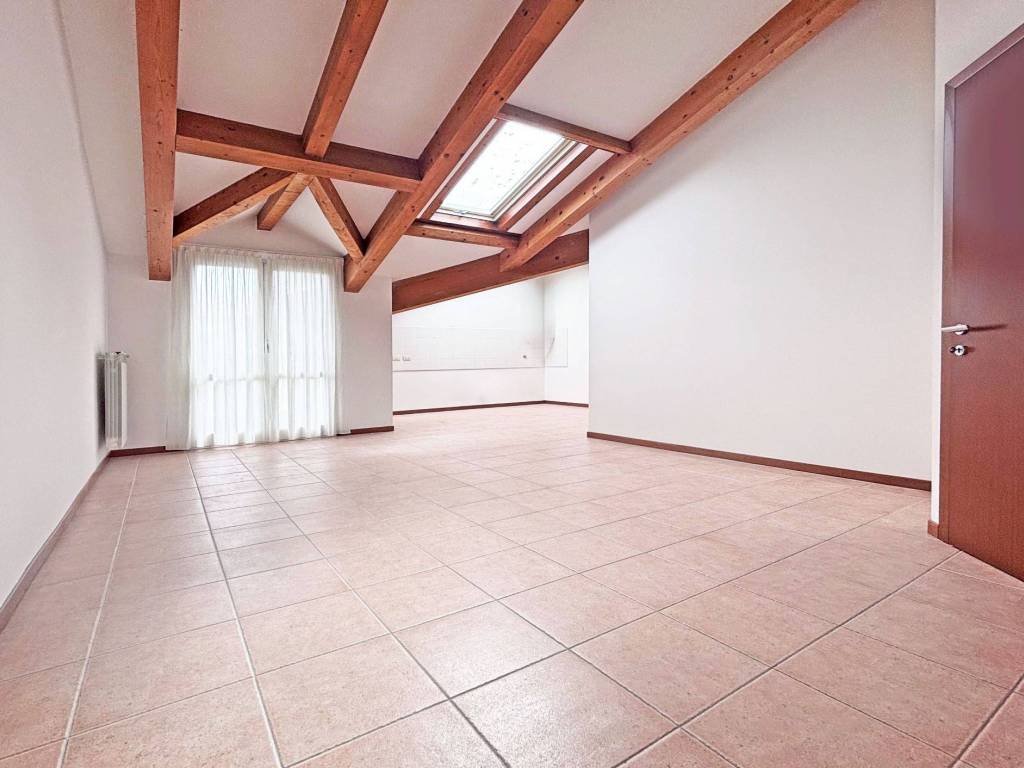 appartamento in vendita a Milano in zona Calvairate