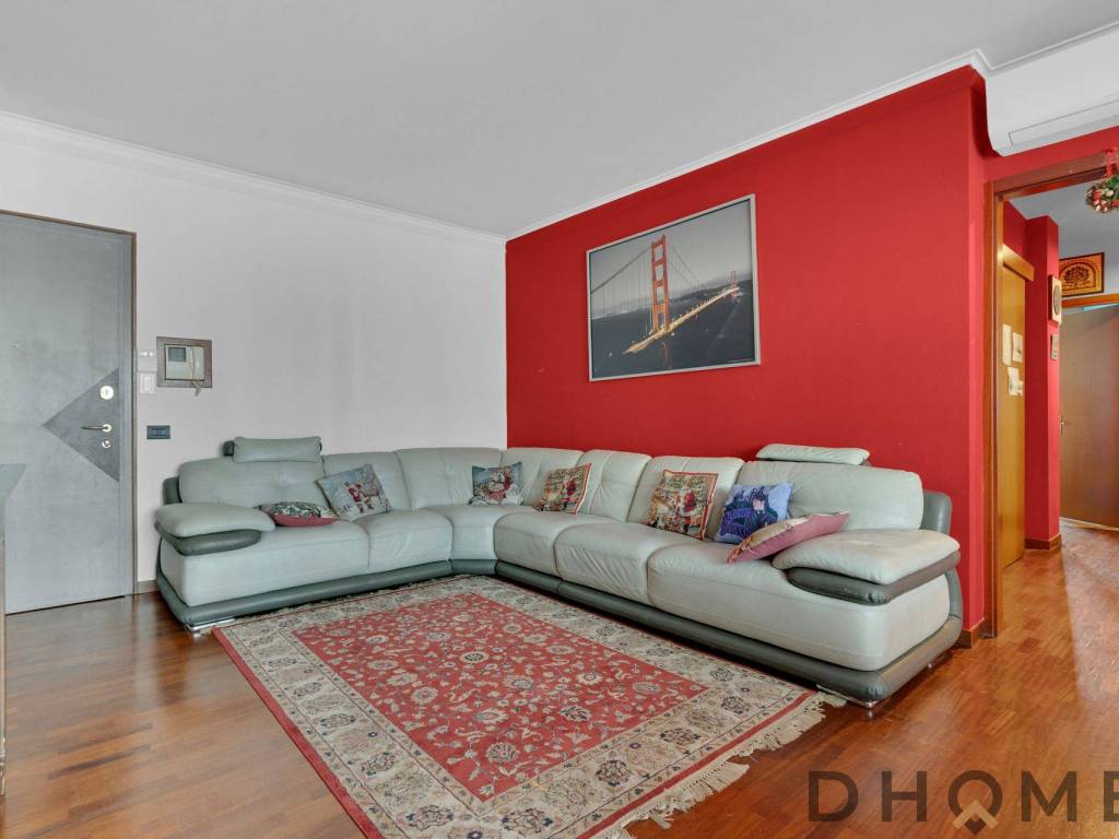 appartamento in vendita a Milano in zona Famagosta