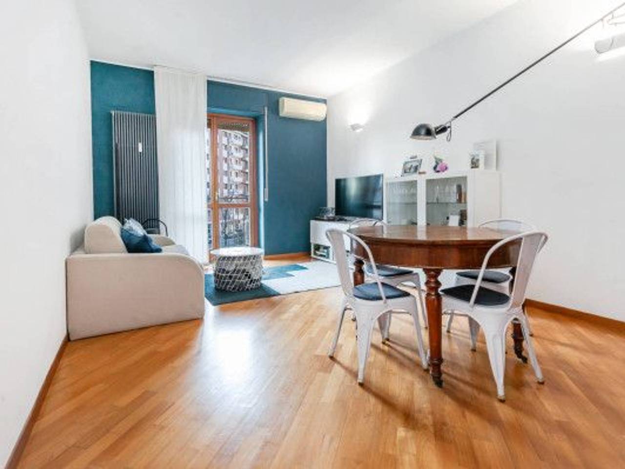 appartamento in vendita a Milano in zona Isola