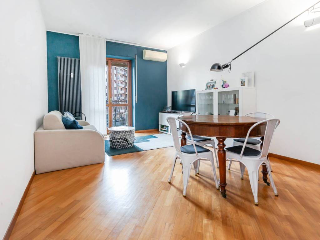 appartamento in vendita a Milano in zona Isola