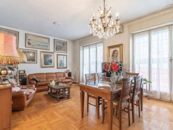 appartamento in vendita a Milano in zona Maggiolina