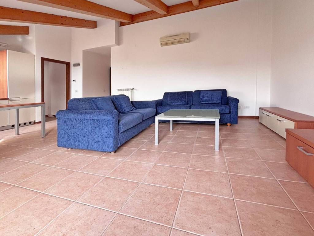 appartamento in vendita a Milano in zona Calvairate