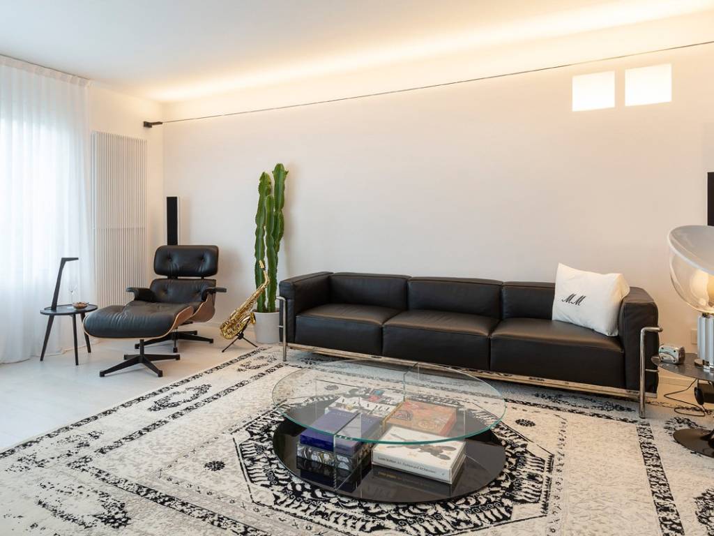 appartamento in vendita a Milano in zona Lambrate