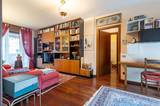 appartamento in vendita a Milano in zona Quinto Romano