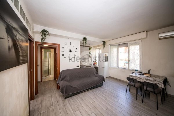 appartamento in vendita a Milano in zona Baggio