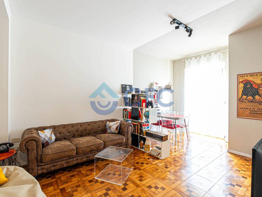 appartamento in vendita a Milano in zona Maggiolina