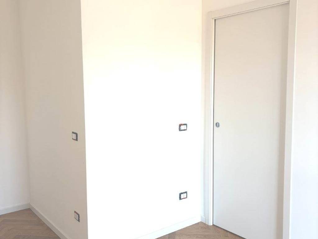 appartamento in vendita a Milano in zona Barona