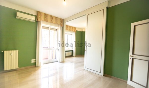 appartamento in vendita a Milano in zona Porta Nuova