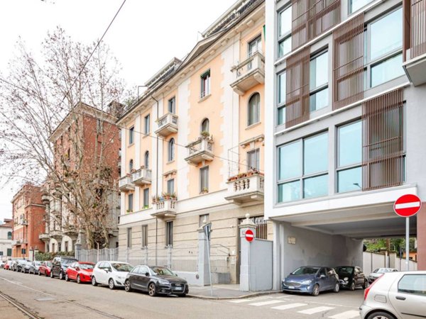 appartamento in vendita a Milano in zona Sempione