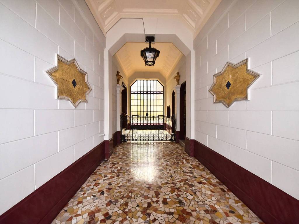 appartamento in vendita a Milano in zona Città Studi