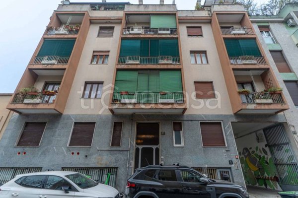 appartamento in vendita a Milano in zona Famagosta