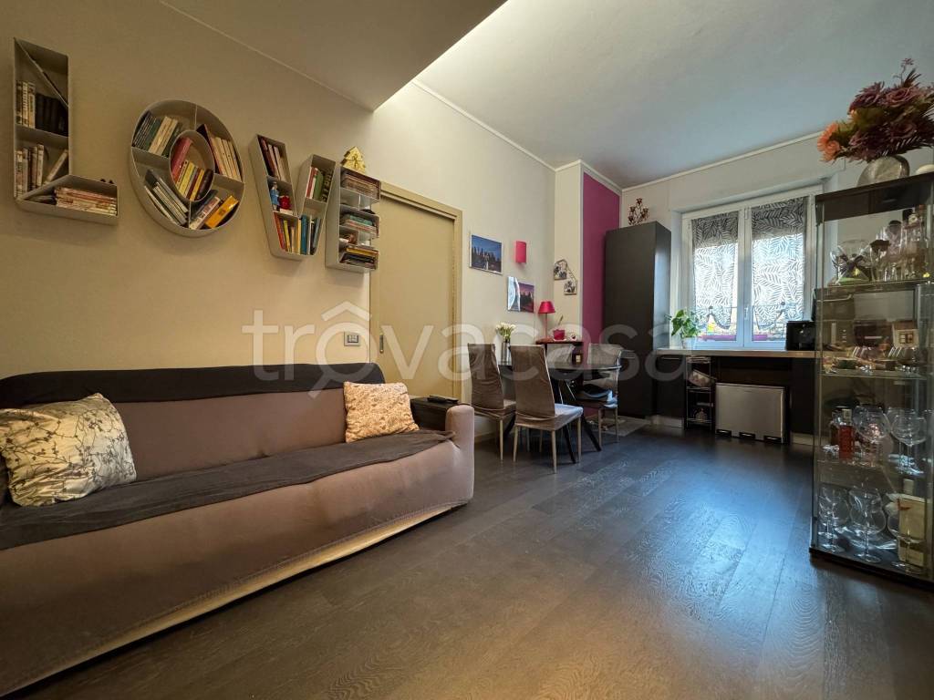appartamento in vendita a Milano in zona Forlanini