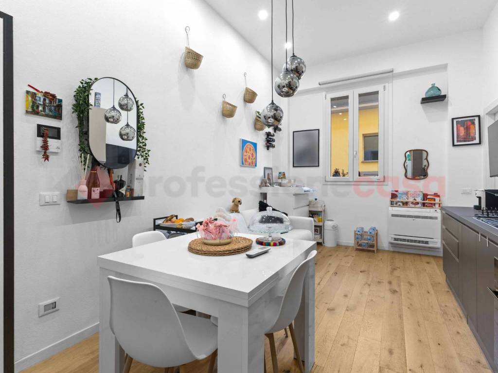 appartamento in vendita a Milano in zona Barona