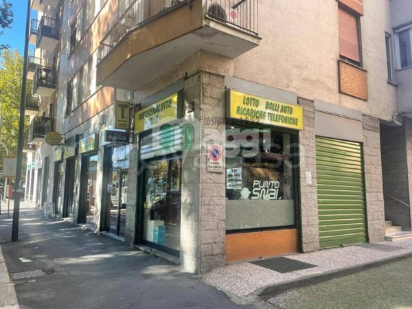 negozio in vendita a Milano in zona Forze Armate