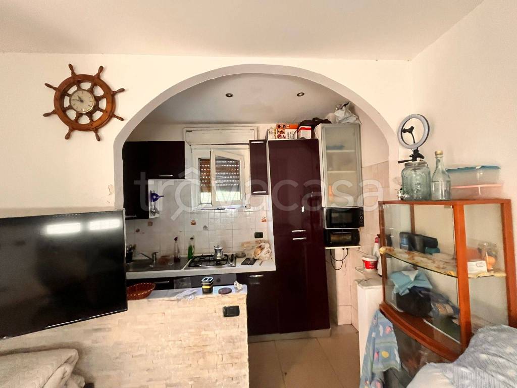 appartamento in vendita a Milano in zona Baggio