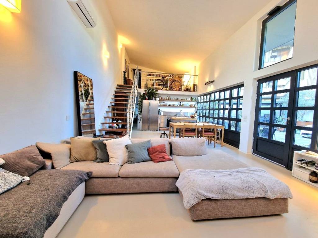 casa indipendente in vendita a Milano in zona Lambrate