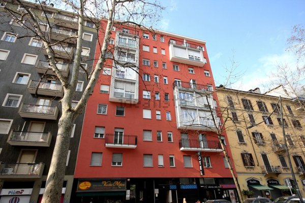 appartamento in vendita a Milano in zona Piazzale Lodi