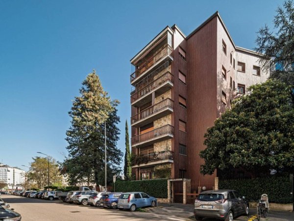 ufficio in vendita a Milano in zona Sempione