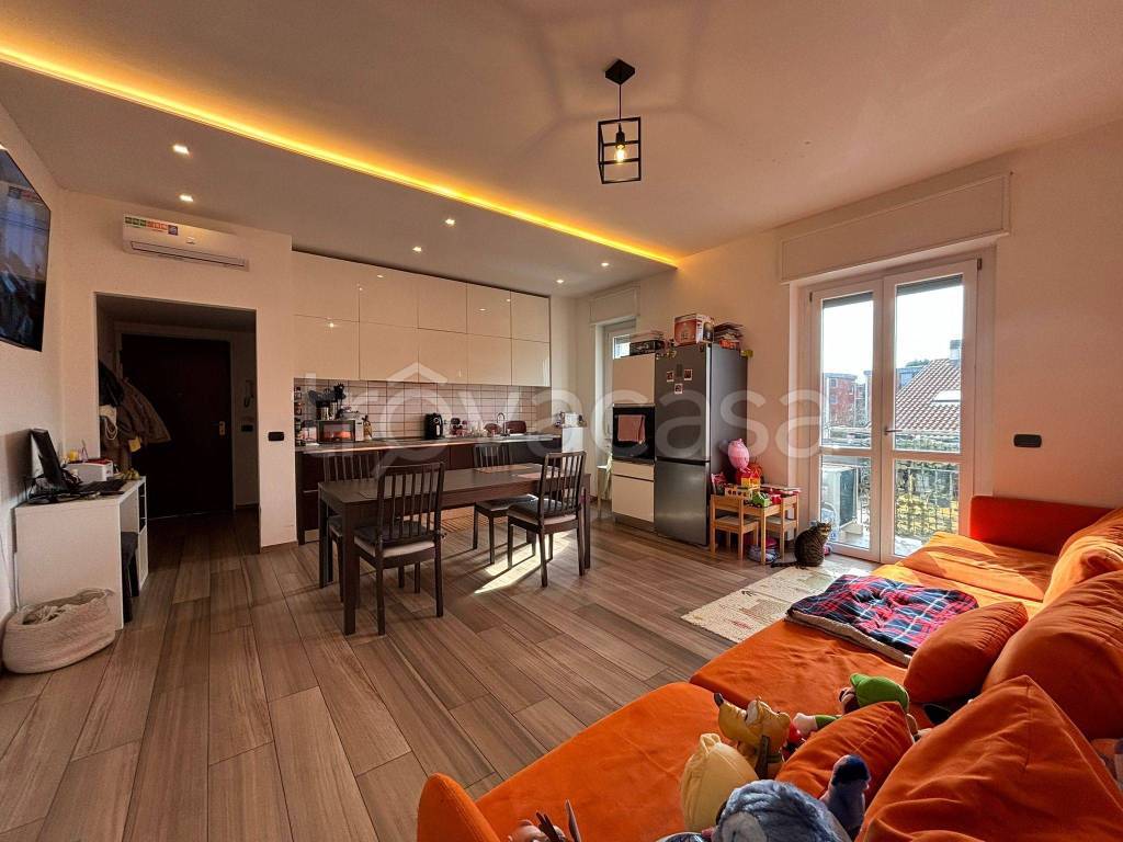 appartamento in vendita a Milano in zona Figino