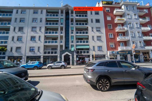 appartamento in vendita a Milano in zona Dergano