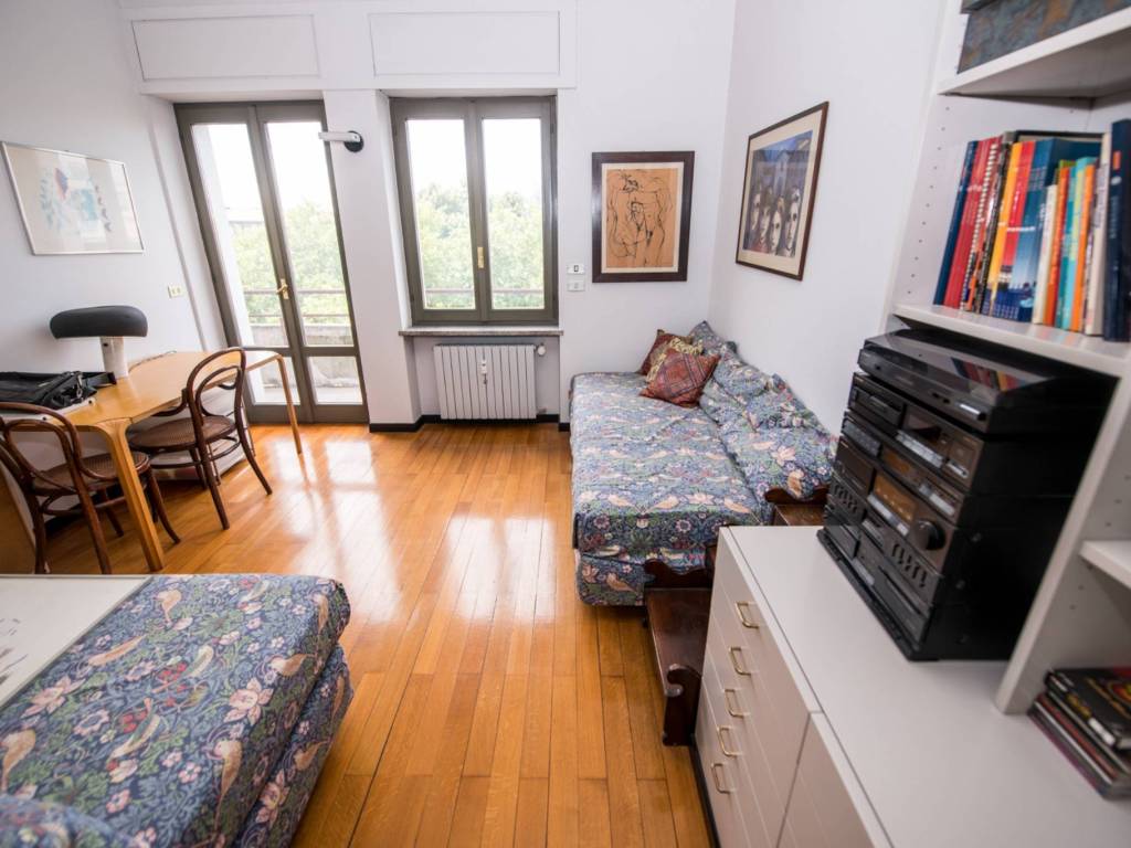 appartamento in vendita a Milano in zona Sempione