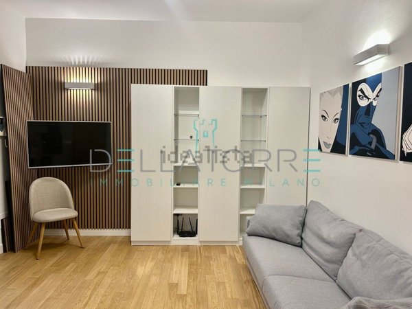 appartamento in vendita a Milano in zona Porta Ticinese