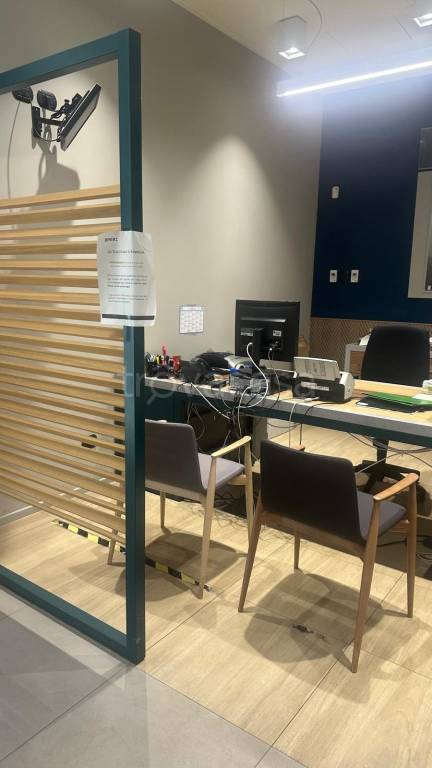 negozio in vendita a Milano in zona Musocco