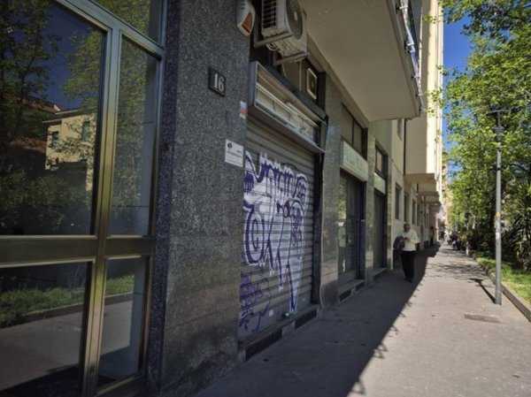 negozio in vendita a Milano