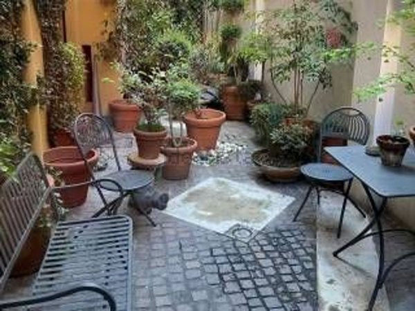 appartamento in vendita a Milano in zona Porta Venezia