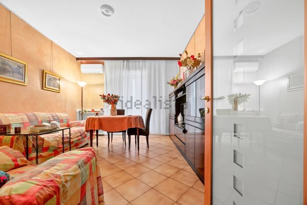 appartamento in vendita a Milano in zona Gallaratese