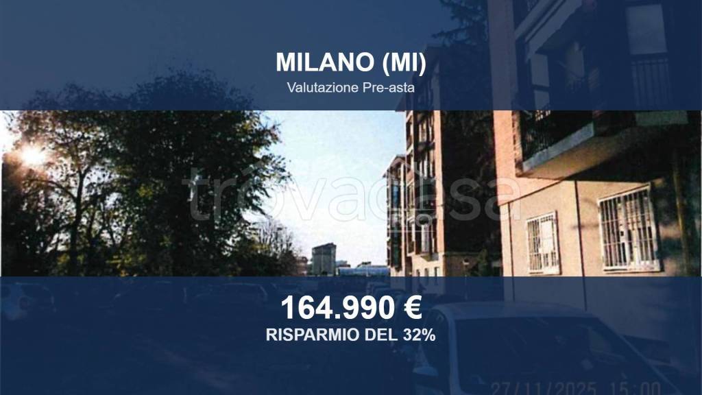appartamento in vendita a Milano in zona Adriano