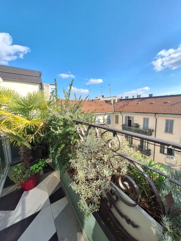 appartamento in vendita a Milano in zona Porta Venezia