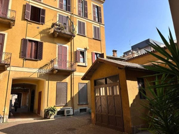 appartamento in vendita a Milano in zona Porta Venezia