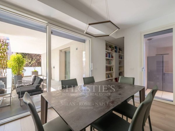 appartamento in vendita a Milano in zona Isola