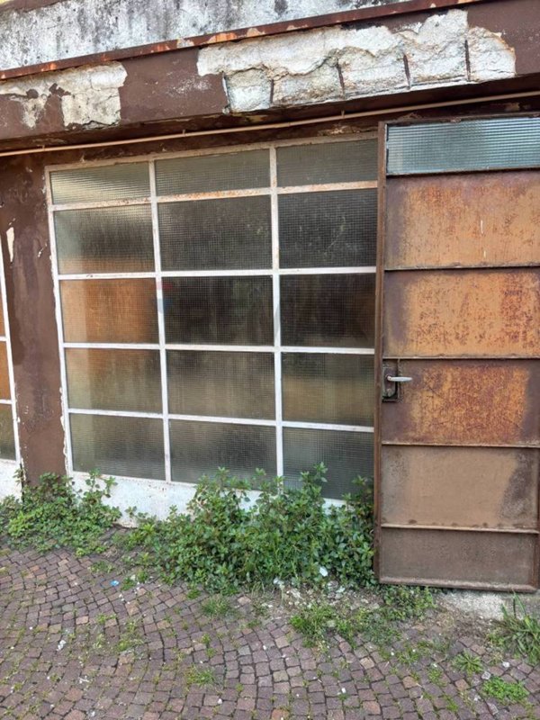 negozio in vendita a Milano in zona Città Studi