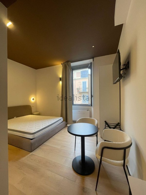 appartamento in vendita a Milano in zona Porta Genova