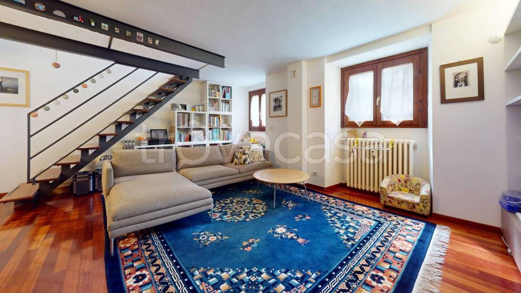 appartamento in vendita a Milano in zona Sempione