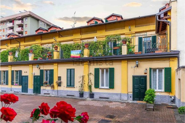 appartamento in vendita a Milano in zona Ronchetto sul Naviglio