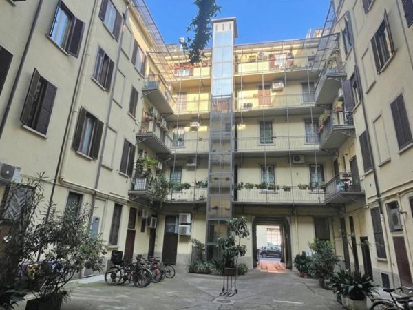 appartamento in vendita a Milano in zona Centro Direzionale