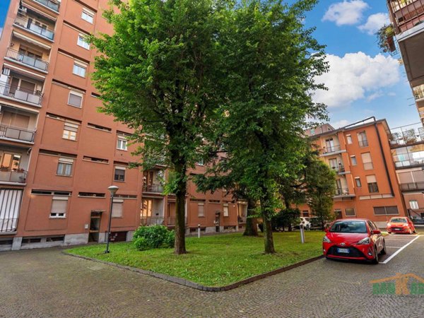 appartamento in vendita a Milano in zona Niguarda