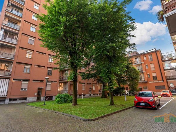 appartamento in vendita a Milano in zona Niguarda