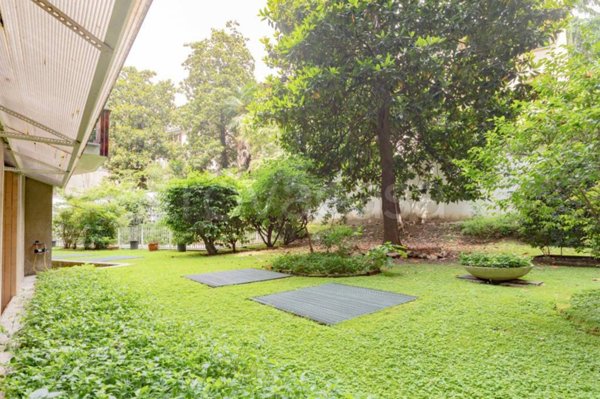 appartamento in vendita a Milano in zona Corvetto