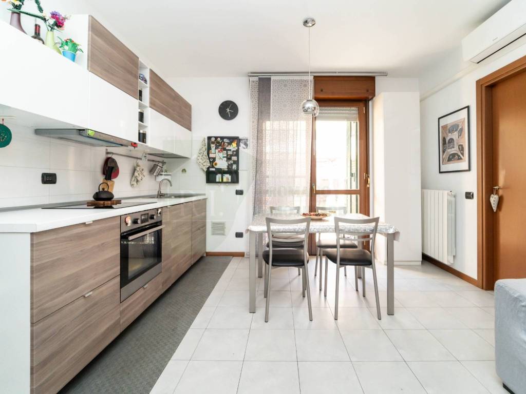 appartamento in vendita a Milano in zona Crescenzago